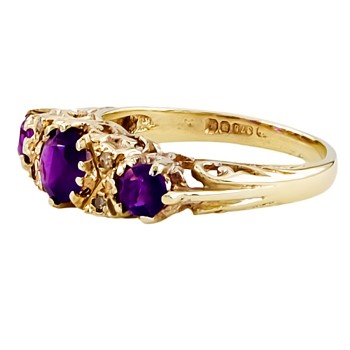 9ct gold Amethyst / Diamond Ring size N